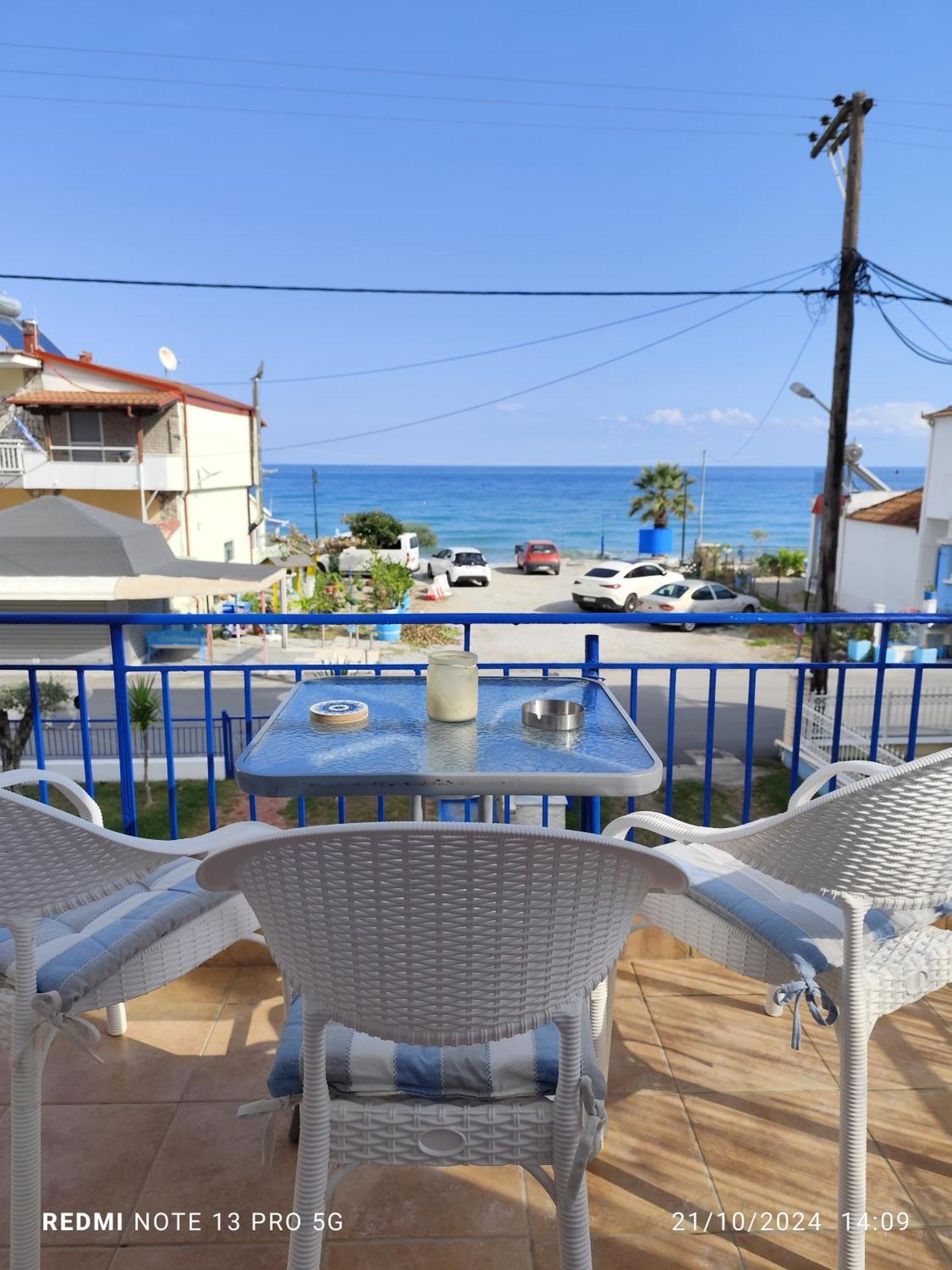 Mana Mia Seaside Apartments ليبتوكاريا المظهر الخارجي الصورة